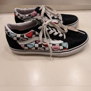 Vans Juniors Candy Hearts Size 6 Black and Pink Heart Sneakers EUC